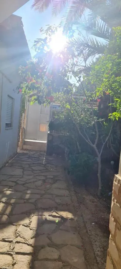 Apartament 3 חדרים קרקע באפרסק Ejlat 0*,  Izrael